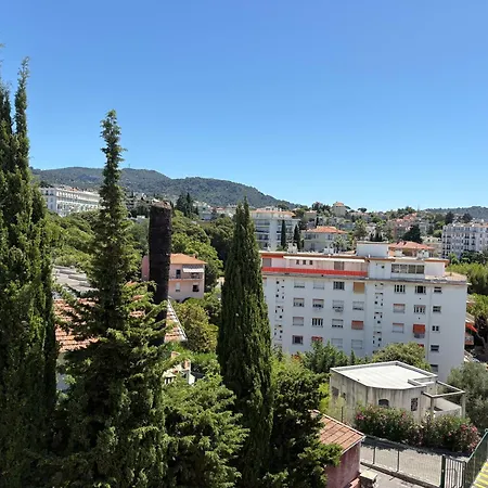 Stunning 2 Bedroom With Terrace And Sea View, Cimiez Liberation Nizza