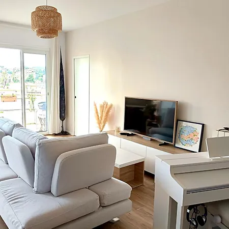 Stunning 2 Bedroom With Terrace And Sea View, Cimiez Liberation * Nice