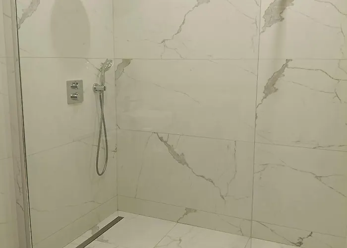 Stunning 2 Bedroom With Terrace And Sea View, Cimiez Liberation Lejlighed