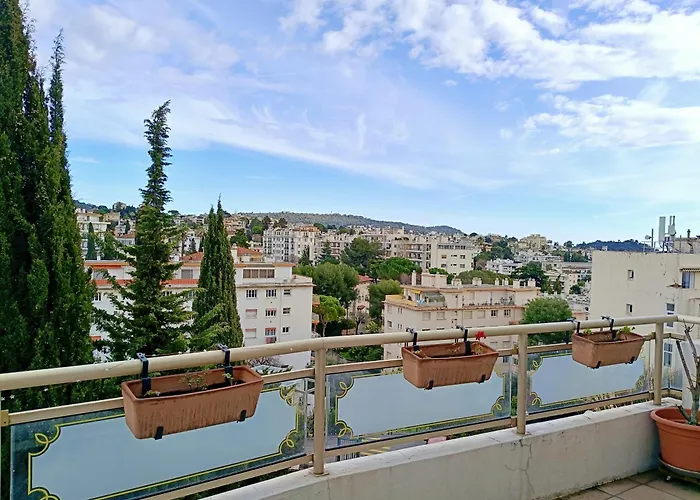 Stunning 2 Bedroom With Terrace And Sea View, Cimiez Liberation Lejlighed